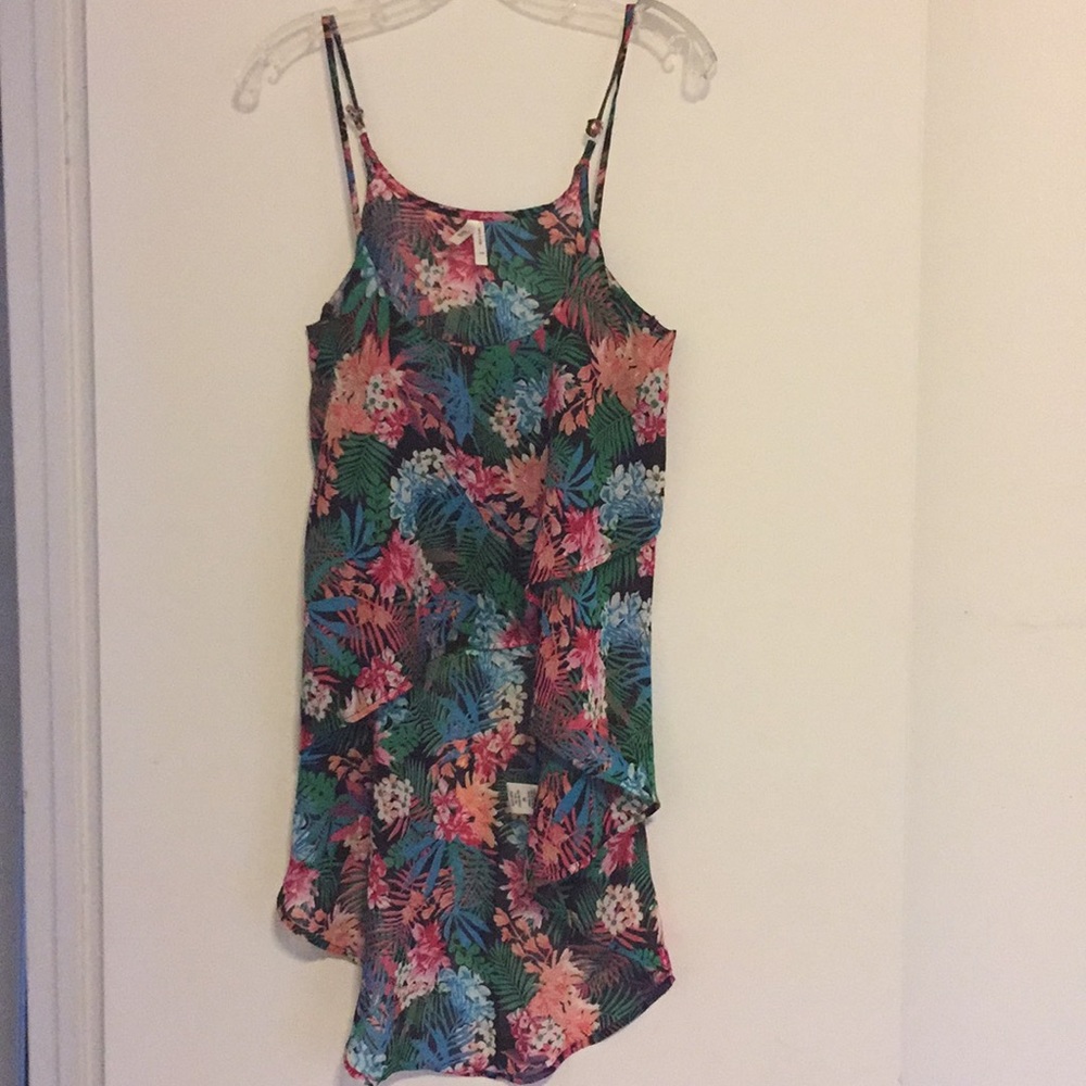 Flirty Shirt with an Island feel!